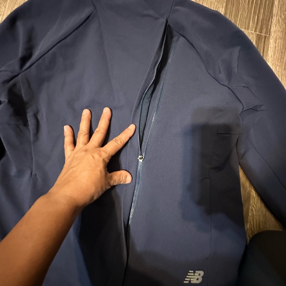 New Balance Deep Blue Jacket - Picture 12 of 15